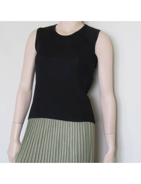 Straight-cut Sleeveless Top - Black