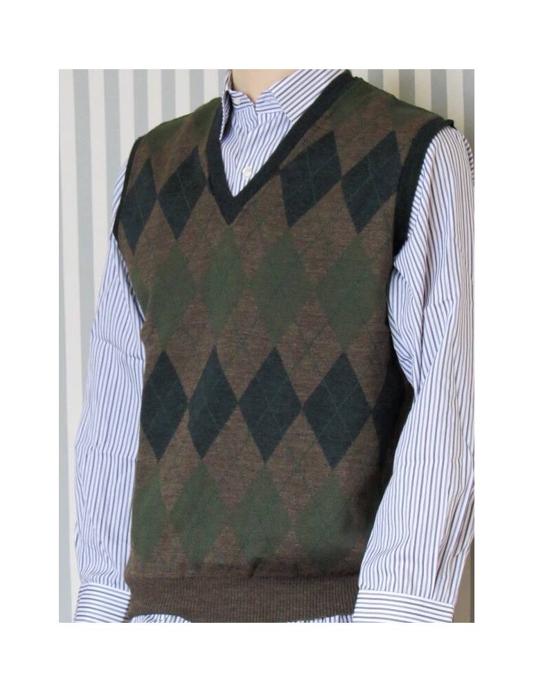 Diamond V- neck sleeveless sweater