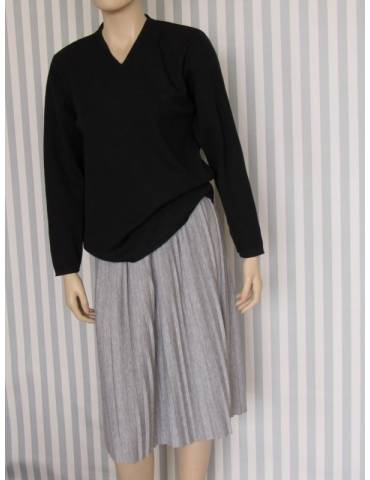V-neck Knit Blouse - Black