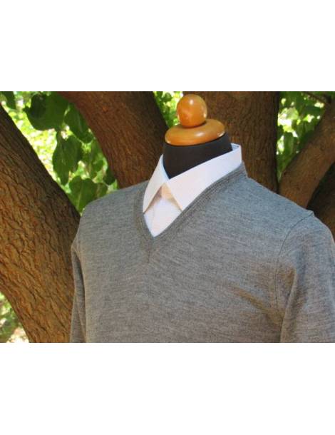 V-Neck Lightweight Knit Sweater - Gray